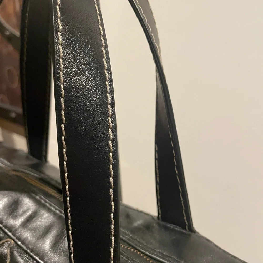 Chanel Black Wildstitch Quilted Shoulder Bag with COA - Picture 6 of 16